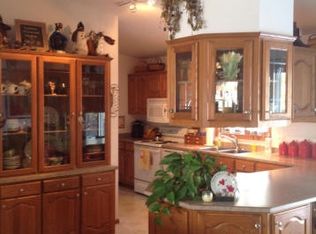 402 W Adams St, Caledonia, MN 55921