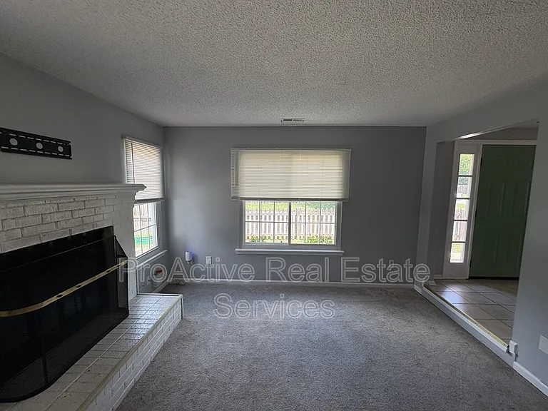 1501 Antler Cir — Photo 8