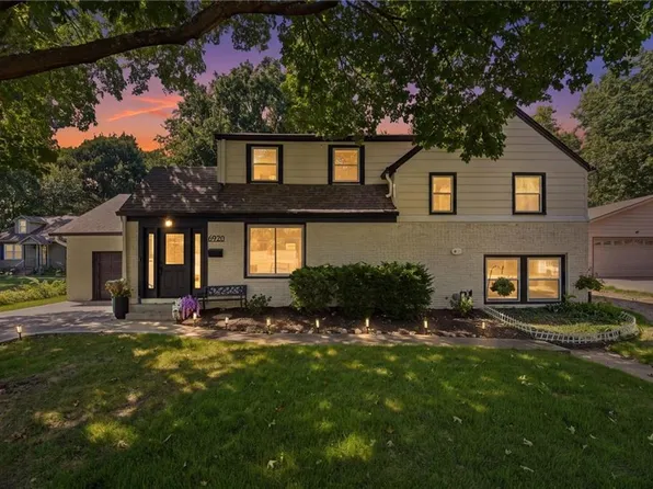 6920 Walmer St, Overland Park, KS 66204