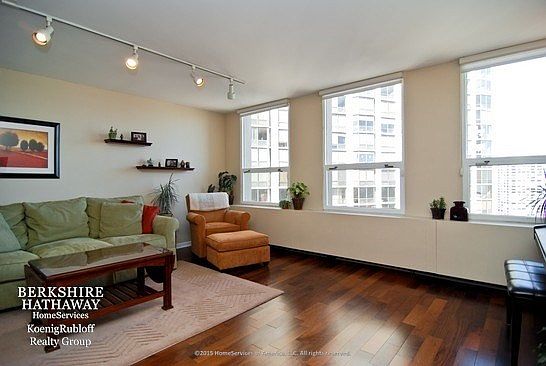 2nd image of 2626 N Lakeview Ave APT 3411