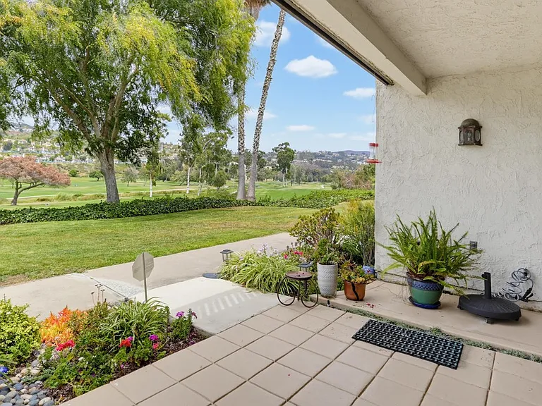 2508 Navarra Dr #403 — Photo 36