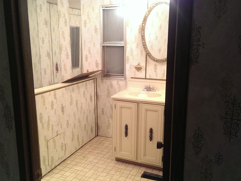2nd image of 111 Walnut St