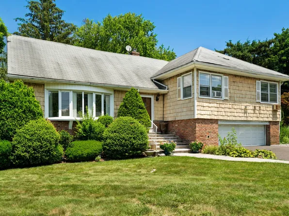 63 Bonnie Meadow Road, Scarsdale, NY 10583