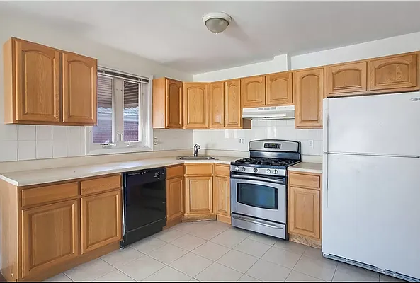Rented by Compass | media 4