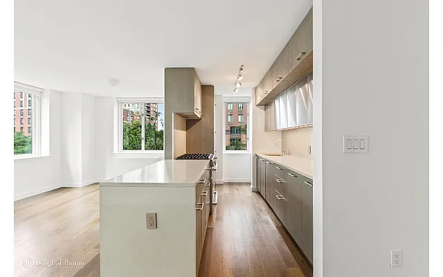 Rented by Douglas Elliman | media 39