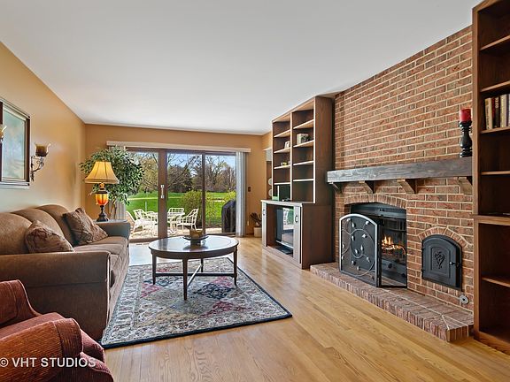 3rd image of 752 Sussex Corner Ln