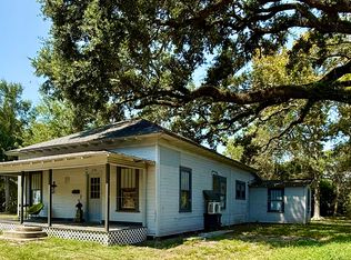 470 S 3rd St, Silsbee, TX 77656