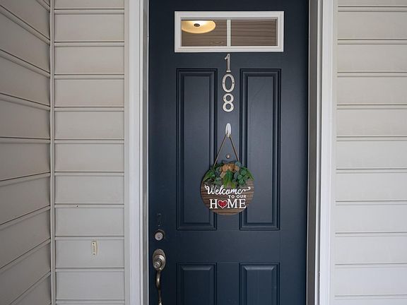 2nd image of 108 Aspen Dr
