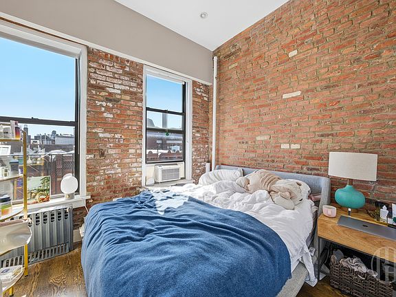 4th image of 119 Christopher St APT 41