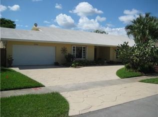 9120 SW 68th St, Miami, FL 33173