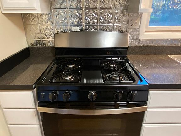New gas stove