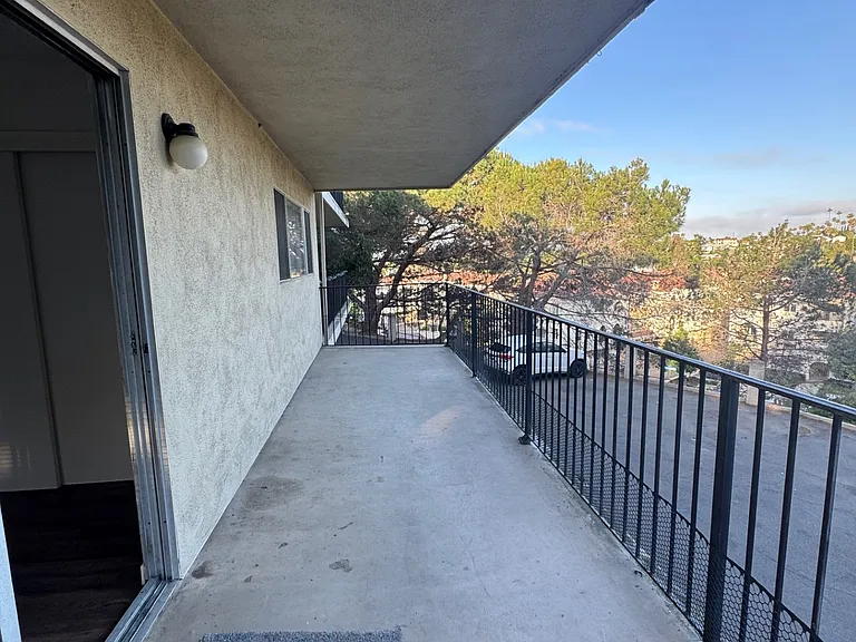 151 Vera Cir #151 — Photo 12