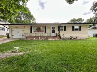 1308 Arapahoe Ave, Hastings, NE 68901