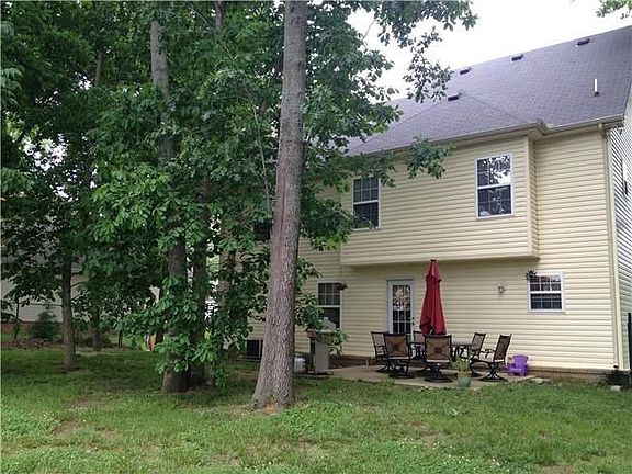 2nd image of 207 Sam Davis Dr