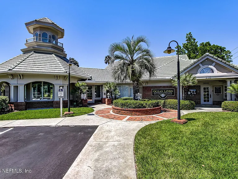 800 Ironwood Dr #834 — Photo 43