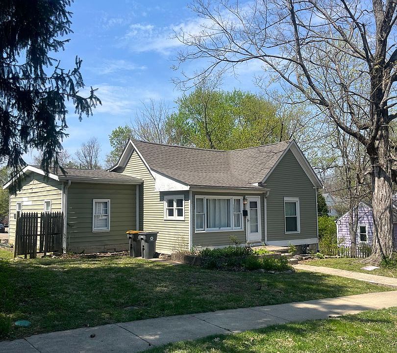 1st image of 1003 N Woodburn Ave