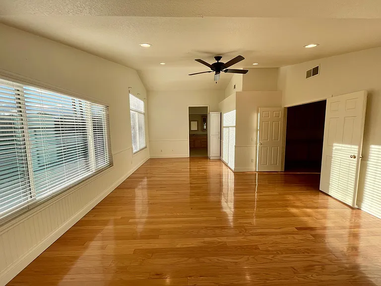 24939 Shoshone Dr — Photo 12