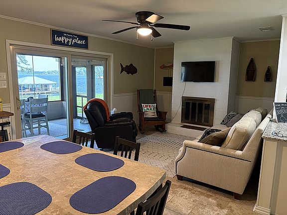 4th image of 21413 Waterfront Dr