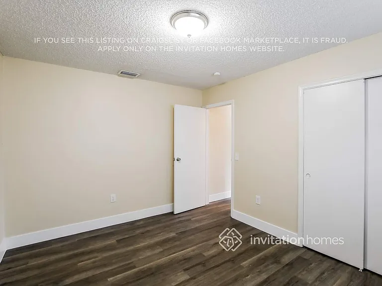 11860 NW 29th Pl — Photo 12