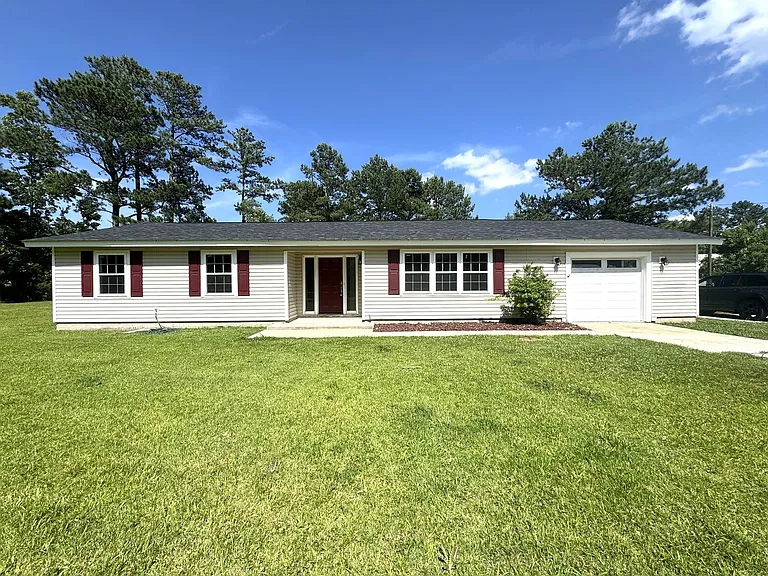 366 Grants Creek Rd — Photo 1