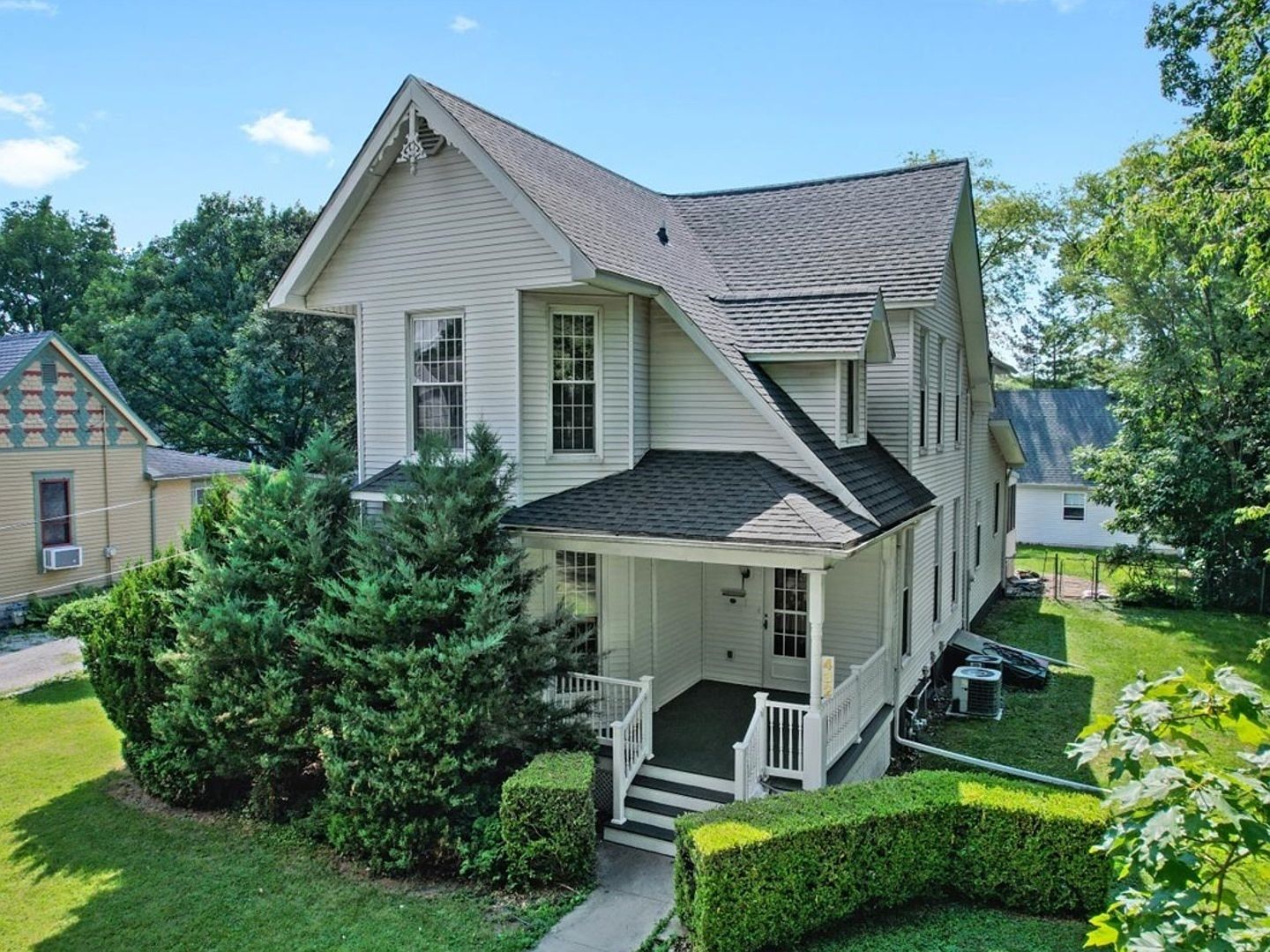 432 S Charter St, Monticello, IL 61856 | Zillow