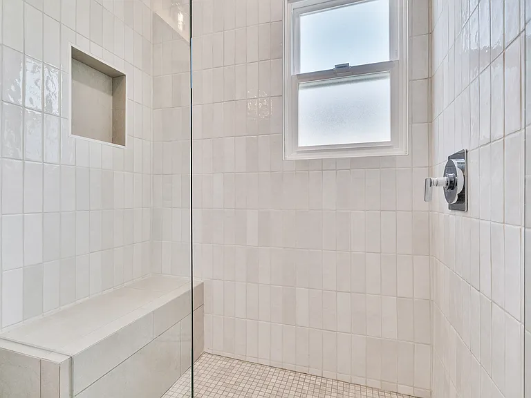 1022 Grant St #B — Photo 10