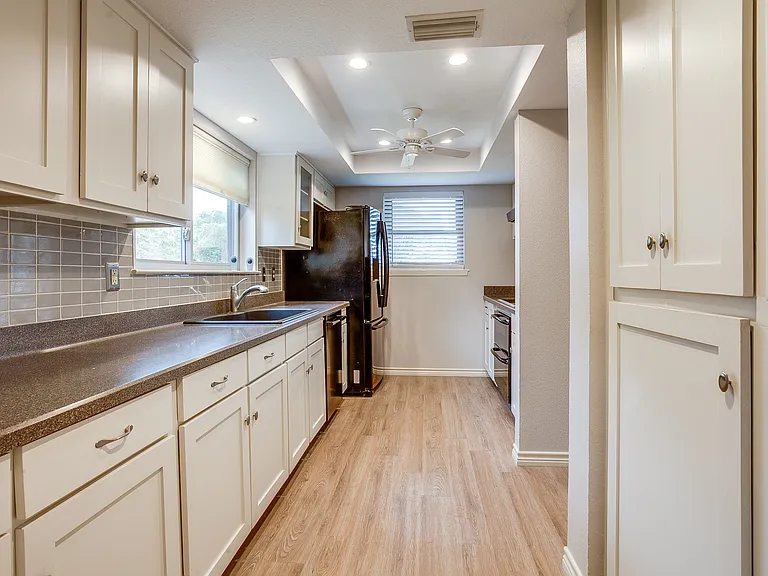 1308 Grinnell Dr — Photo 10