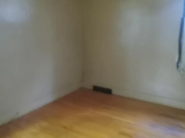 10242 Harvard Rd, Detroit, MI 48224