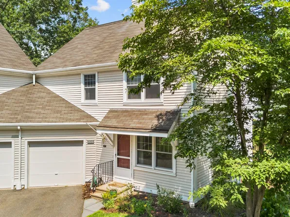 906 Briarwood Court #906, Rocky Hill, CT 06067
