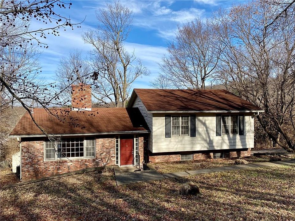 1st image of 724 E Dogwood Ln