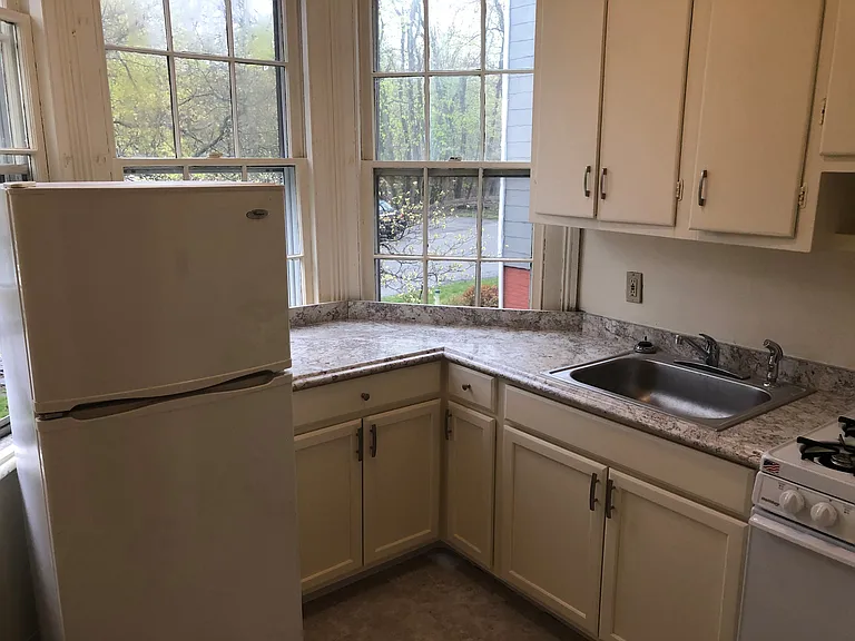 285 Hudson St #3 — Photo 5