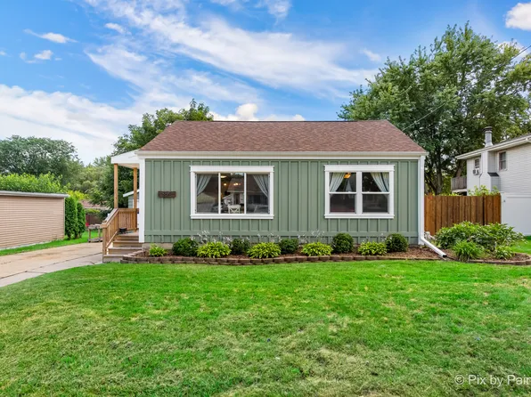 364 E Lincoln St, Sycamore, IL 60178