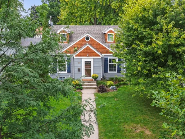 3200 Edgewood Ave S, Saint Louis Park, MN 55426