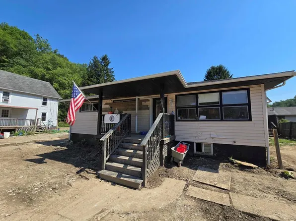 46 Sheridan, Triadelphia, WV 26002