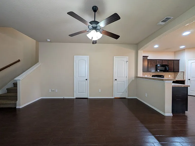 1028 Brown Rock Dr — Photo 7