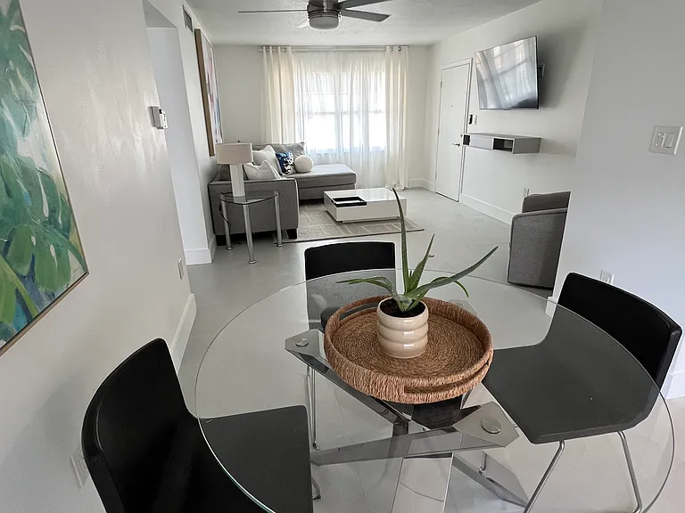 4158 Tamiami Trl #M4 — Photo 17
