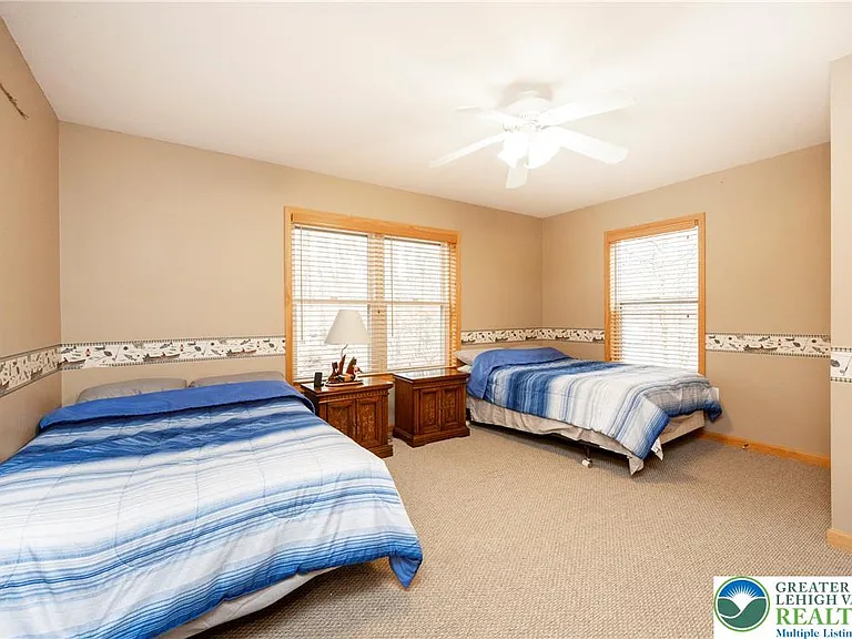 1212 Acacia Dr — Photo 25