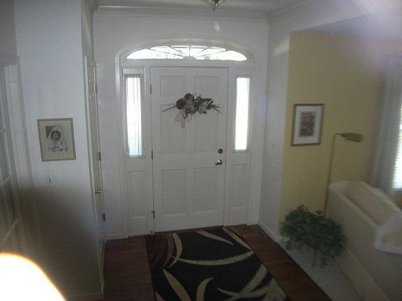 3rd image of 1408 Ashton Ct