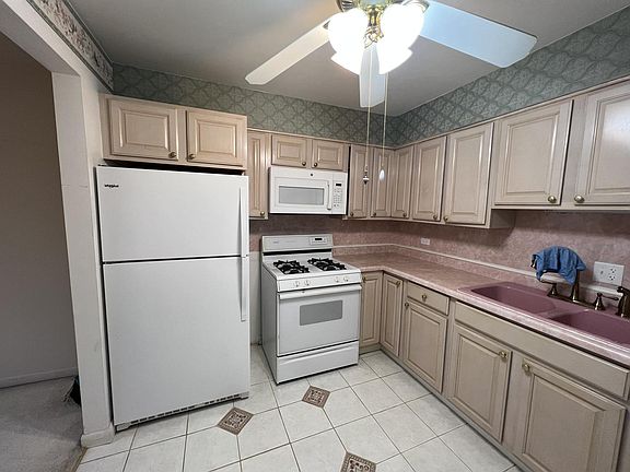 2nd image of 6630 S Brainard Ave APT 305