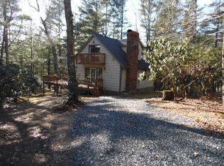 65 Little Creek Ln, Glade Valley, NC 28627
