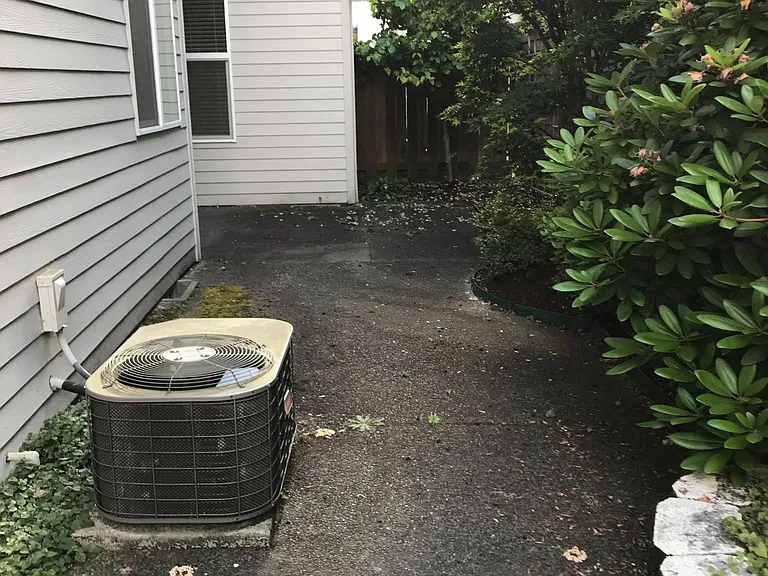 6244 SW 208th Ter — Photo 4