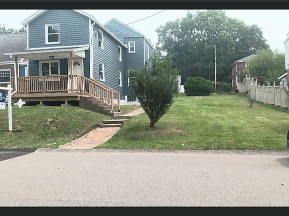 2nd image of 820 4th St