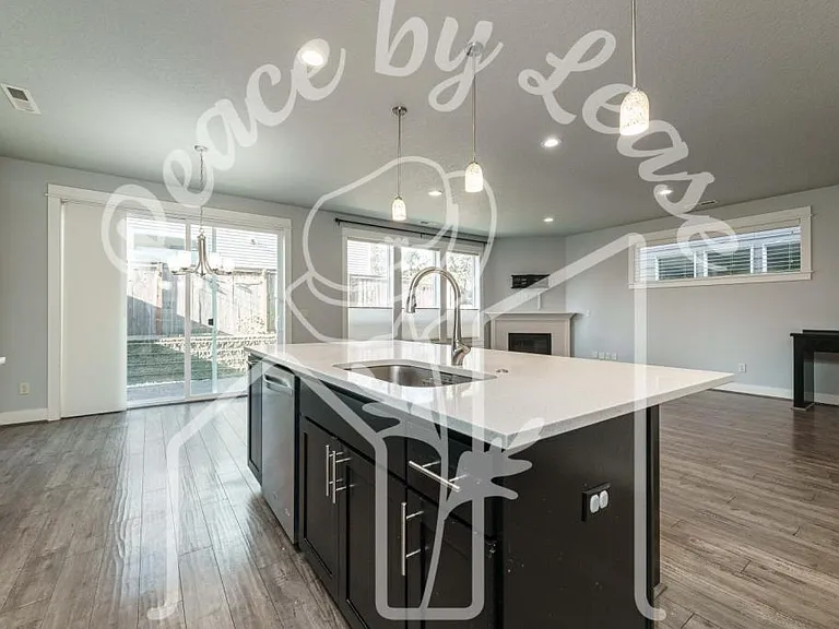2573 SW McKenna Pl — Photo 10