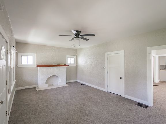3rd image of 1258 Catalpa Dr #1