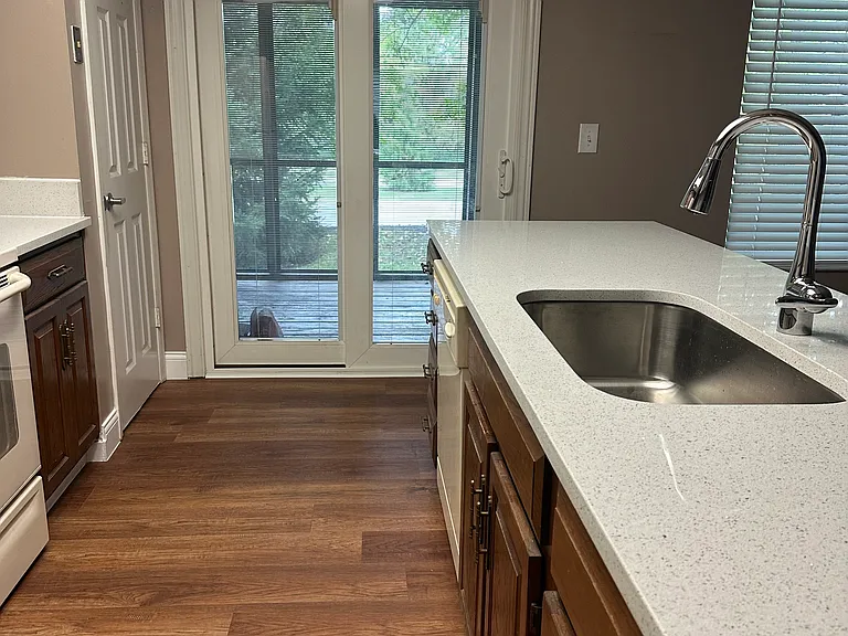 7043 Muirfield Dr — Photo 8