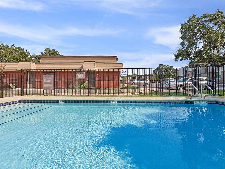 Heights on Congress Apartments Austin, TX Zillow