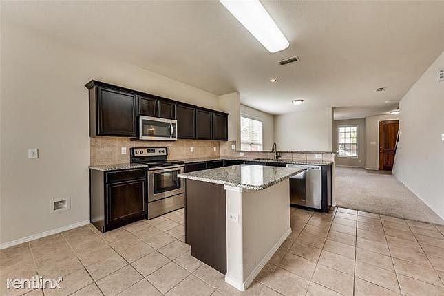 1st image of 2928R Big Horn Bluff Ct