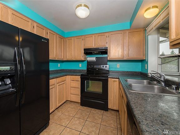 3rd image of 2813 179th Pl NE