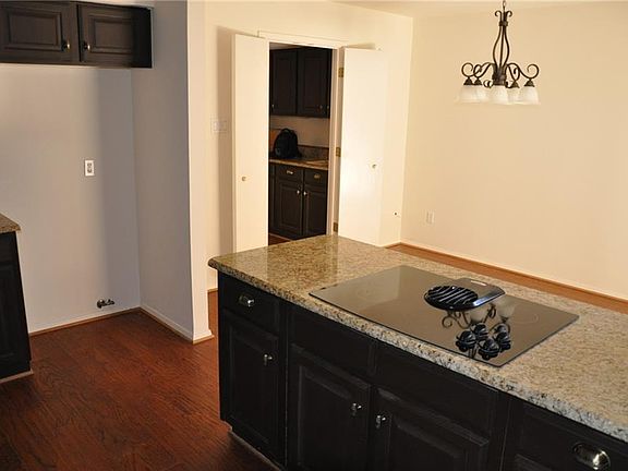 4th image of 5208 Ledgestone Dr