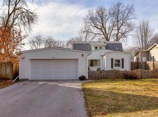 2110 39th St, Des Moines, IA 50310